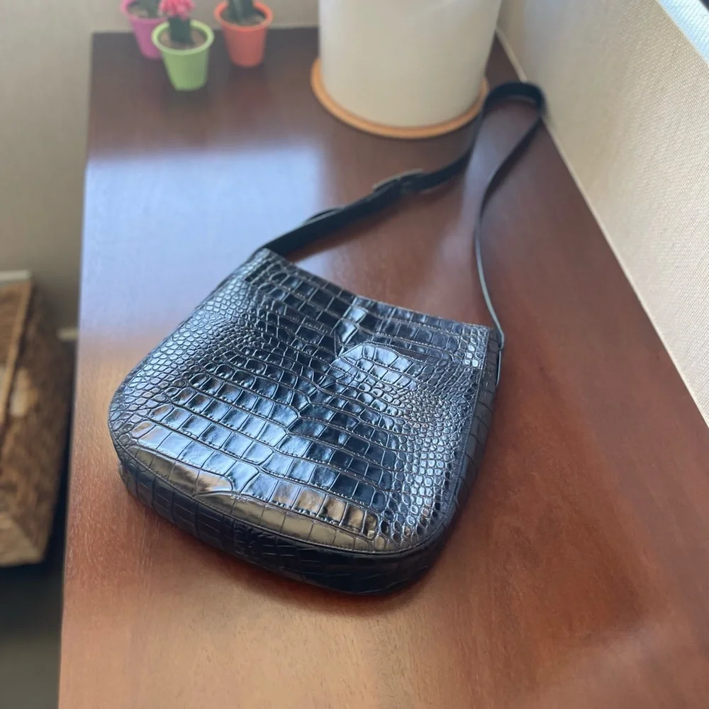vince stamped crocodile messenger bag - Picture 2 of 9
